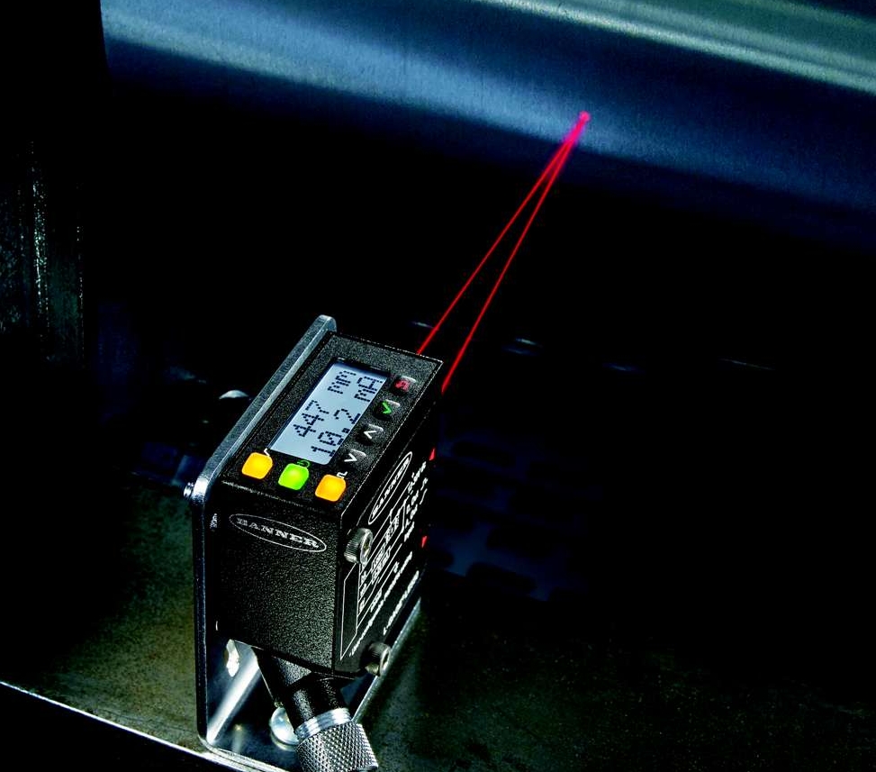 Laser sensor measures roll of metal