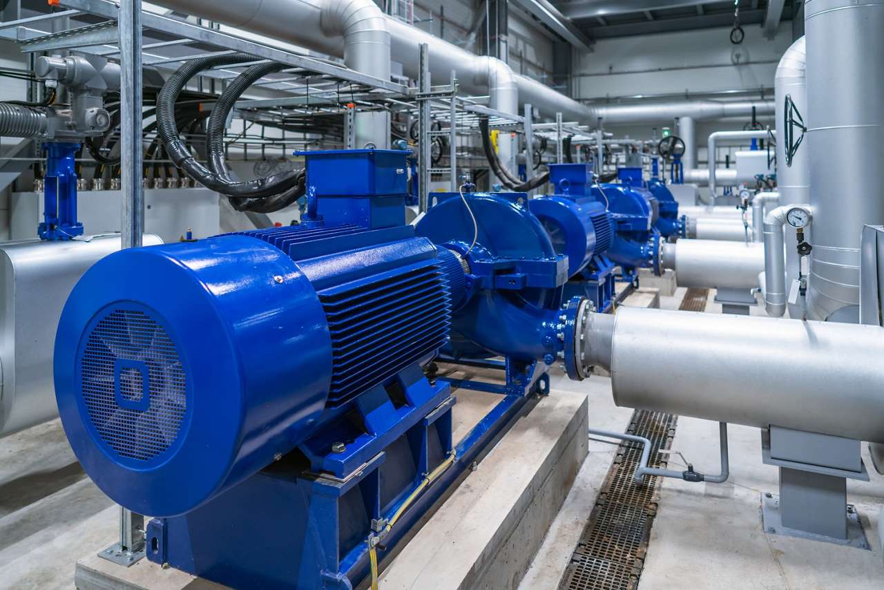Motors, Fans & Pumps: 4 Common Causes of Rotating Asset Failure and How to Prevent Them