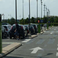 Shopping Center Directs Vehicles to Available Parking